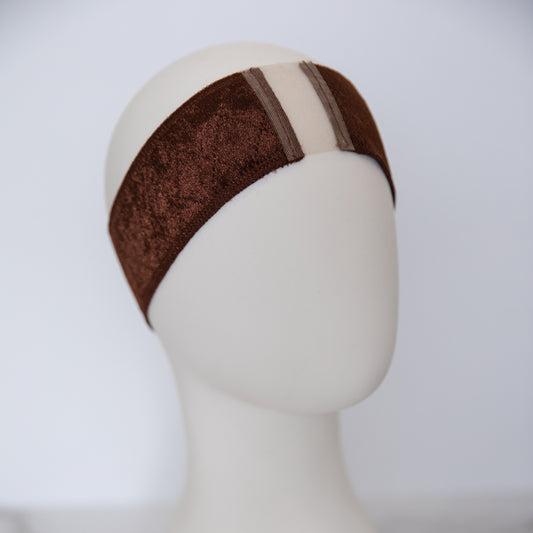 Velvet Grip With Short Lace