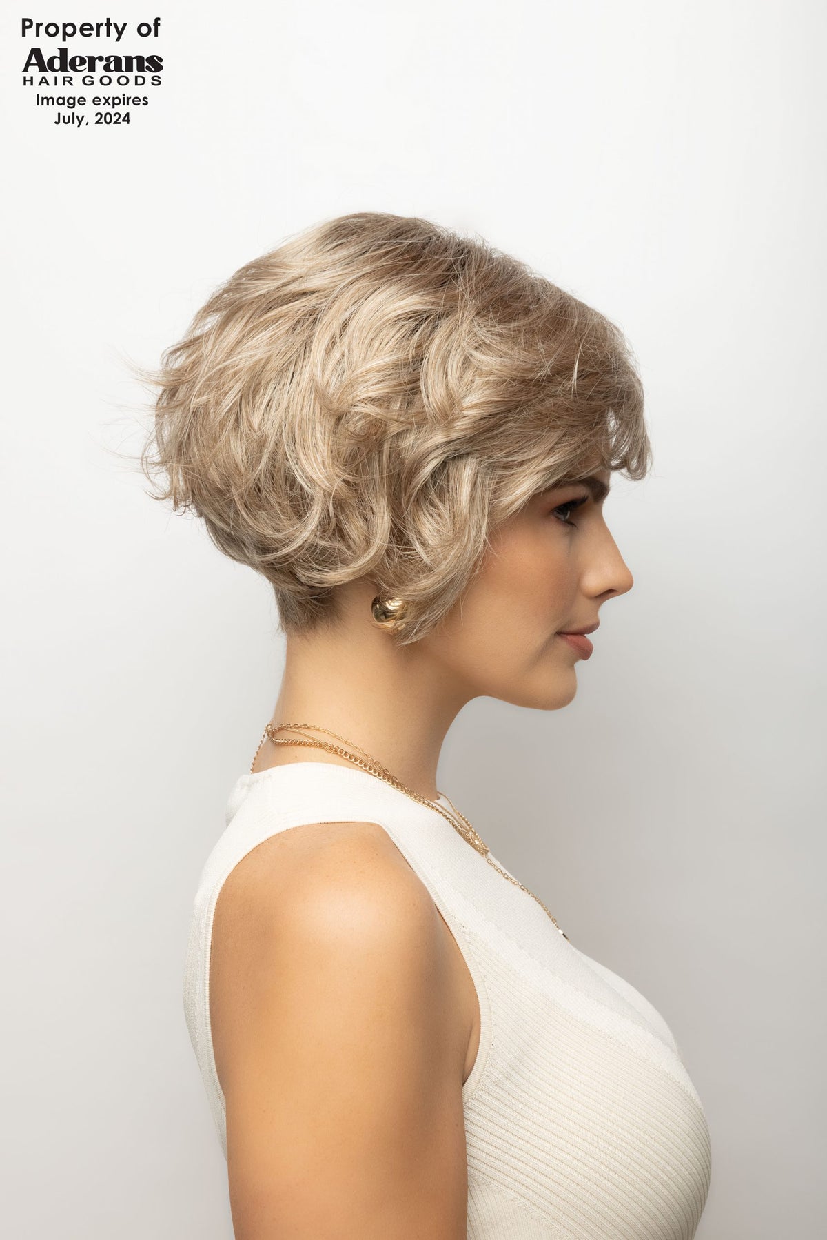 Britt wig by Orchid in Sandy Mink