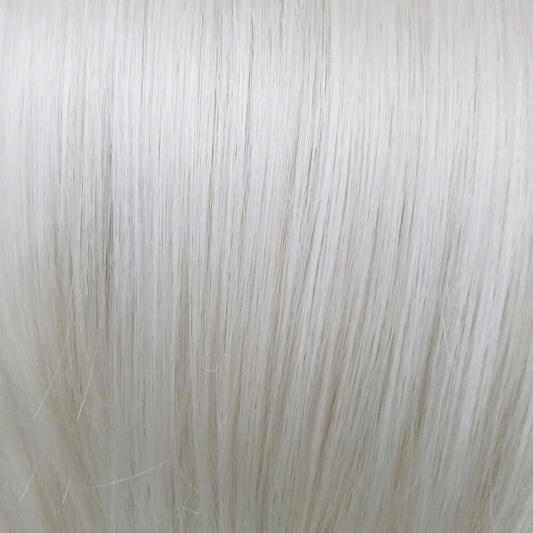 Bay wig by Amoré in Simply White