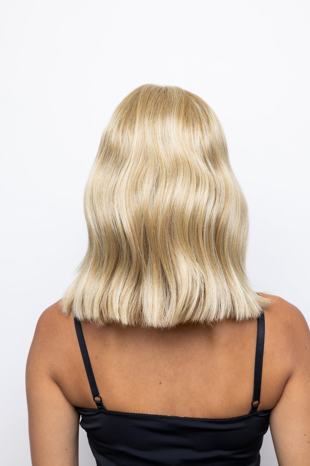 Velvet Wavez wig by Muse in Creamy Toffee
