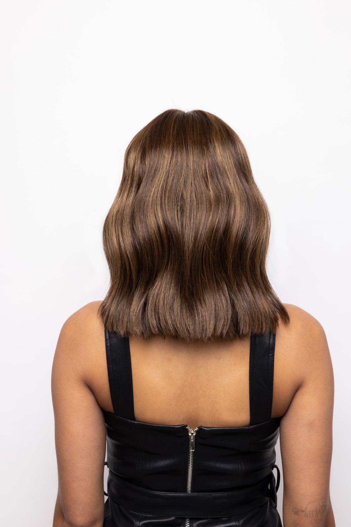 Velvet Wavez wig by Muse in Marble Brown